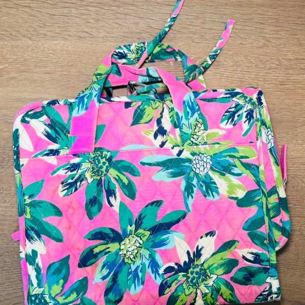 Vera Bradley Floral Quilted Hanging Travel Toiletry Bag Pink Green Organizer